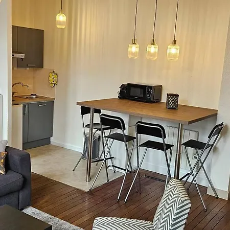 Un à Centre Place Des Halles *