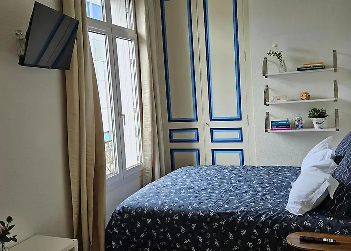 Un Sejour A Centre Place Des Halles Tours